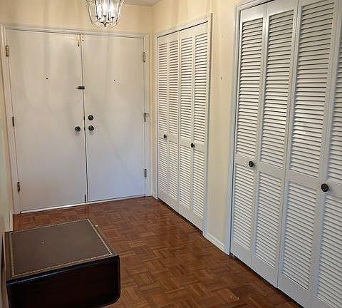 5th image of 578 Sarah Ln APT 304