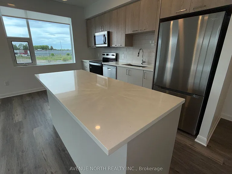 4838 Bank St — Photo 9