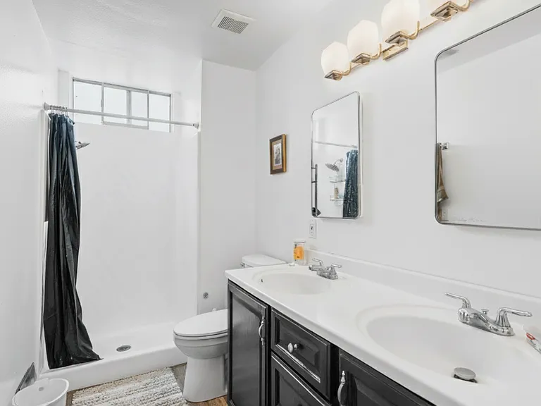 3964 Manzanita Dr #B4 — Photo 13