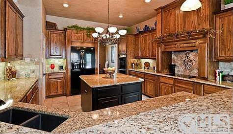 5th image of 6605 Glenhope Cir N