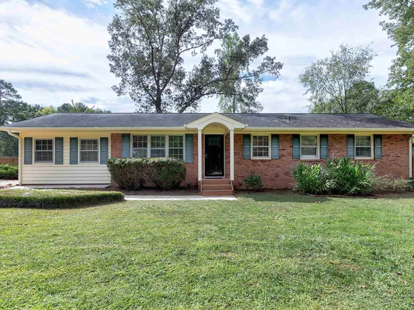 6813 Franklin Heights Rd, Cary, NC 27518