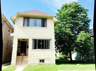6733 31st St APT 1, Berwyn, IL 60402