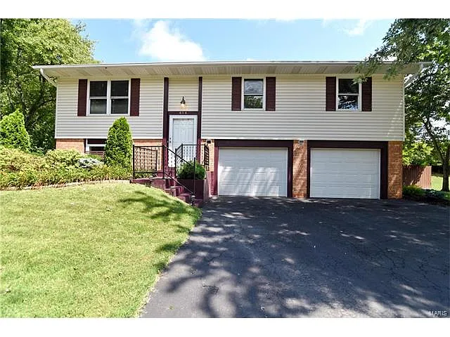 484 Applestone Dr photo 1