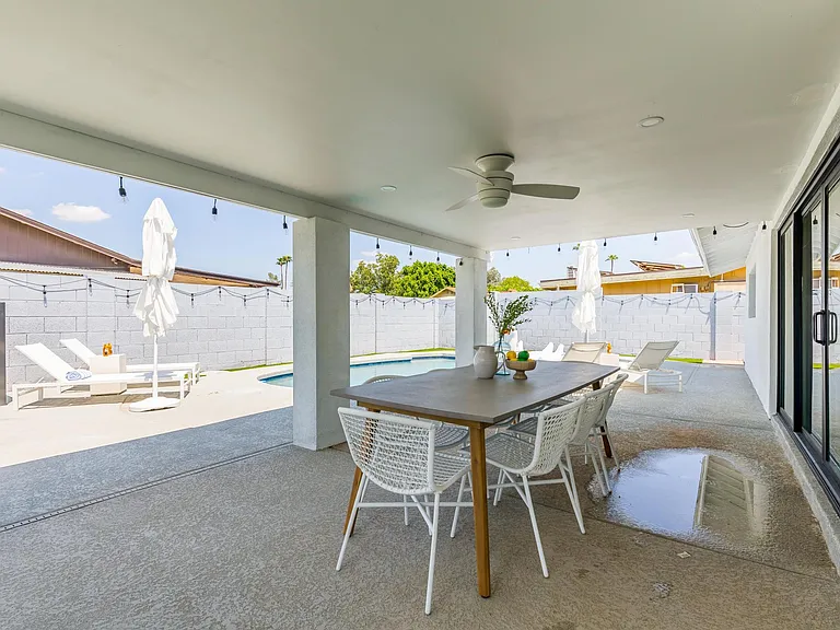8702 E Clarendon Ave — Photo 13