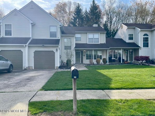 21 Evergreen Dr