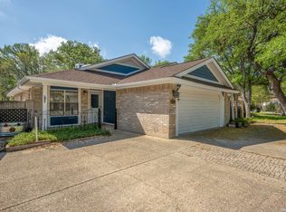 126 Golden Way, Universal City, TX 78148