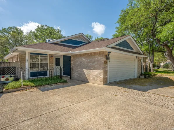 126 Golden Way, Universal City, TX 78148