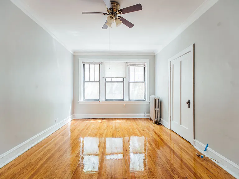 2348 Unit D1, 1BD - Living Area