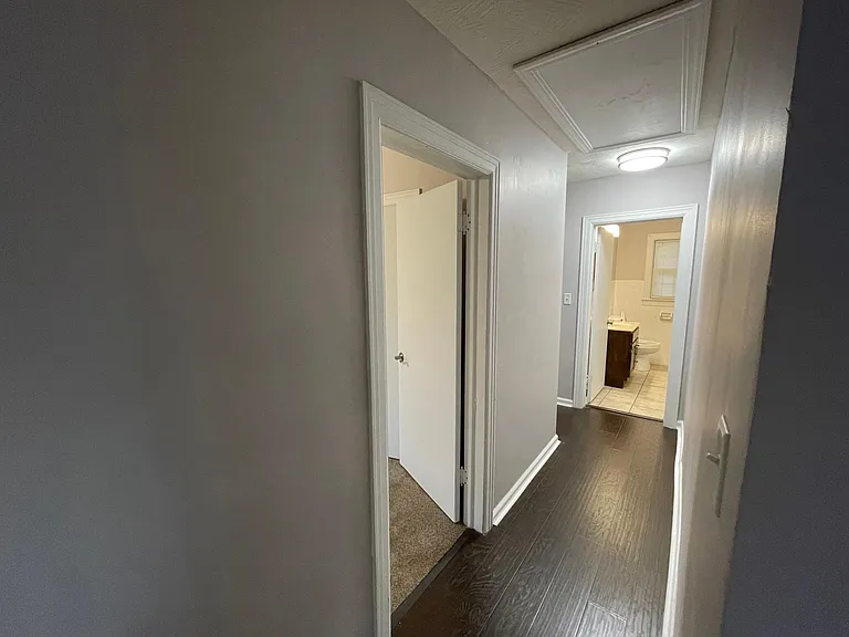 1541 S Kickapoo Ave — Photo 14