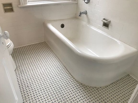 3rd image of 136 N Pearl St APT 3
