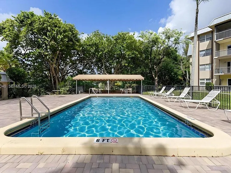6001 N Falls Circle Dr #310 — Photo 4