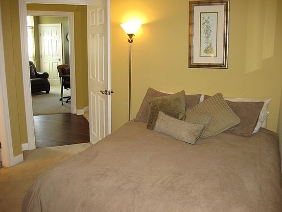 4th image of 4175 Bradhurst Dr