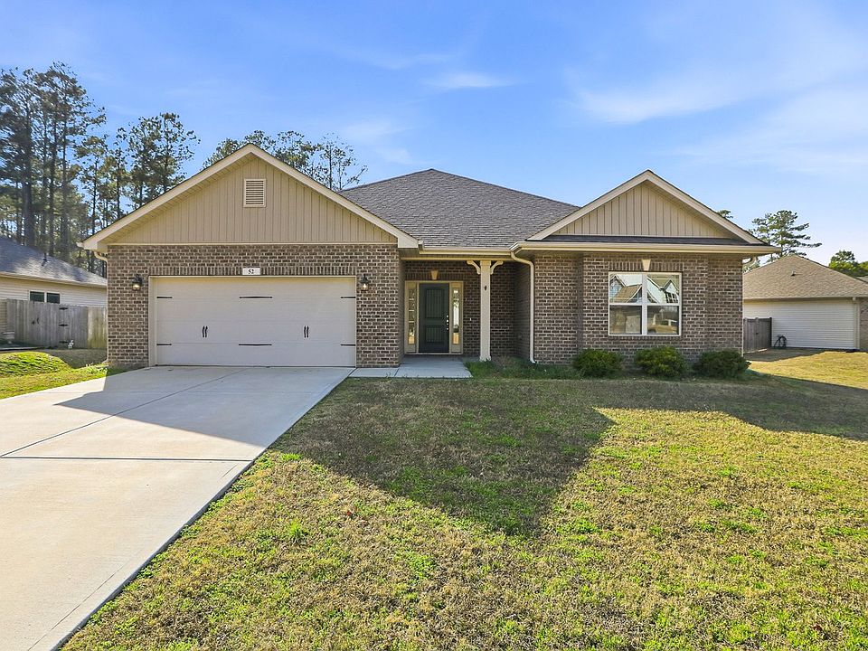 1st image of 52 Woodwater Cir