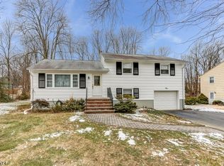 5 Martin Rd, Whippany, NJ 07981