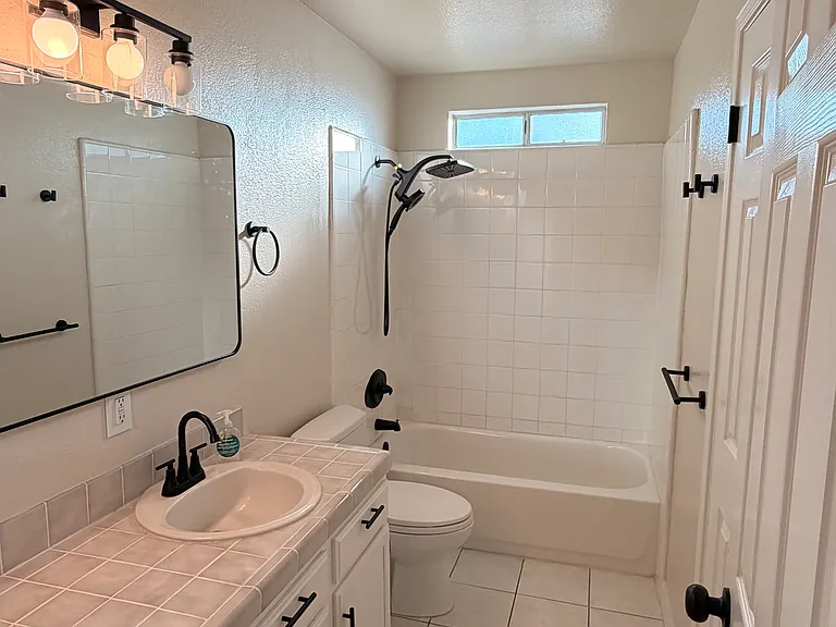 3181 Calzar Dr — Photo 10