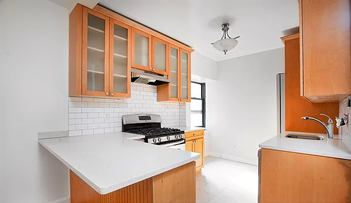 Rented by Compass | media 10