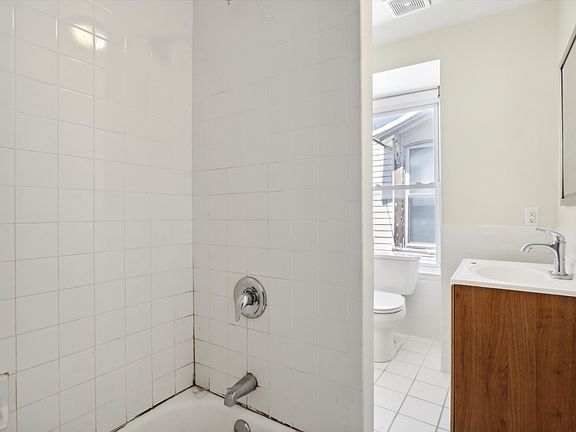 4th image of 413 N Preston St Floor 3