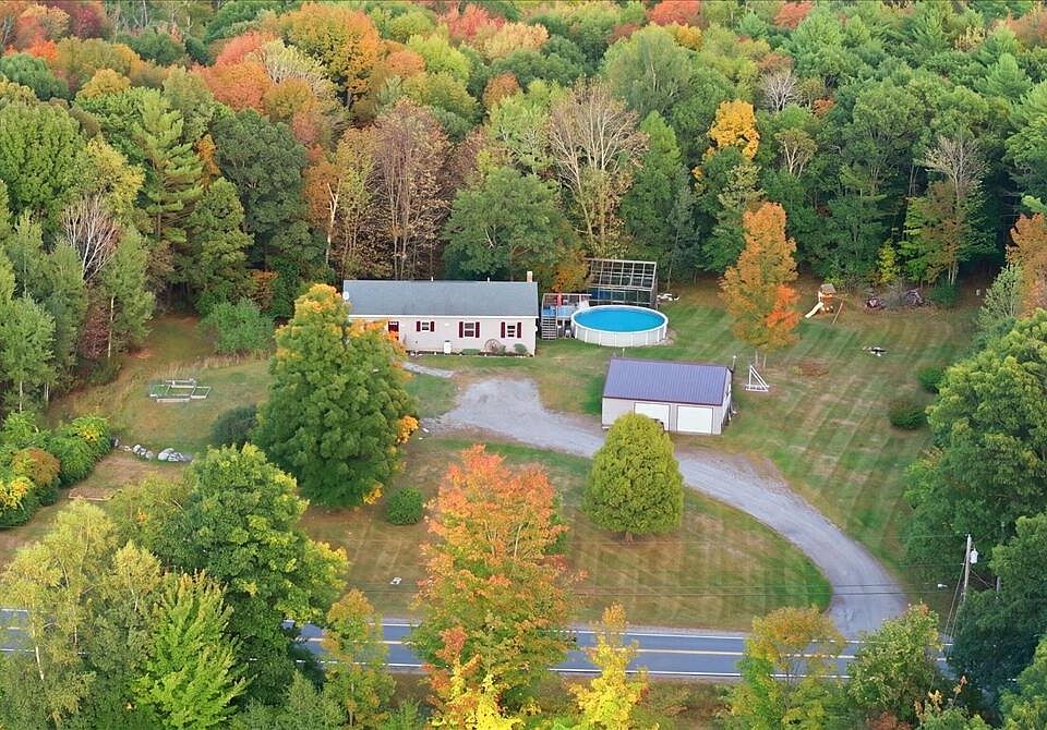 1st image of 831 Litchfield Road