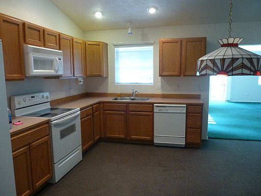 2nd image of 321 S 80th Dr