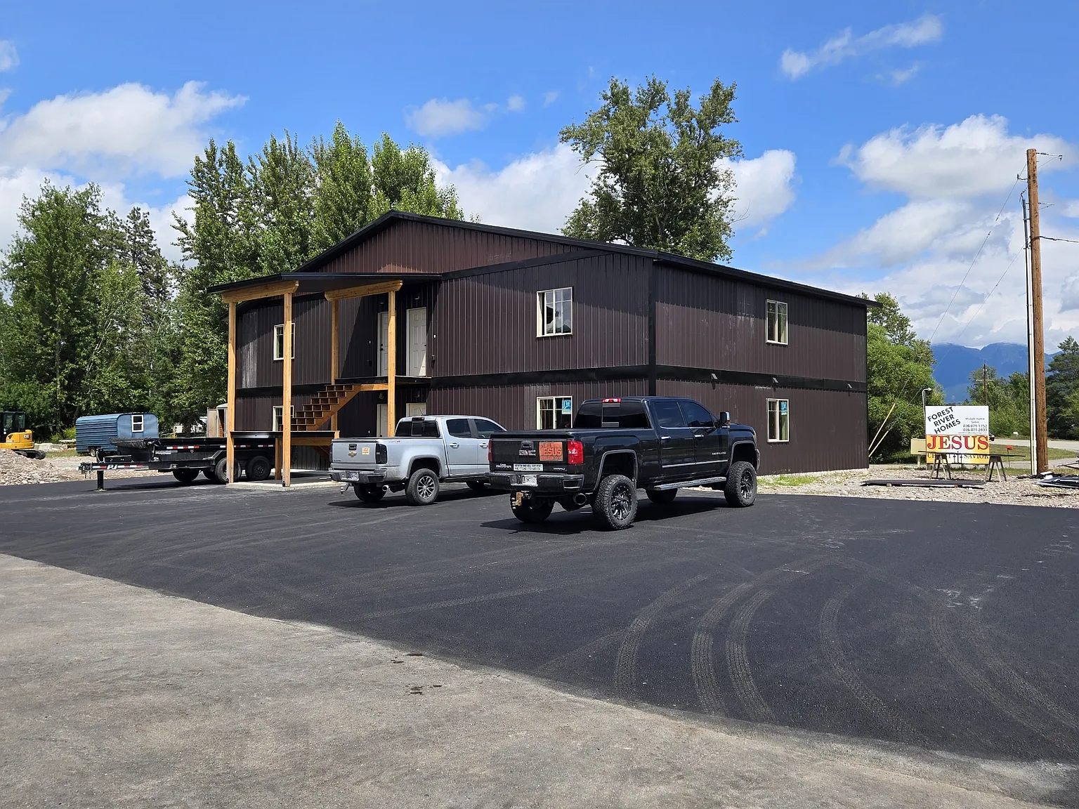 3 bed, 1100 sqft, $2,000 — Photo 3
