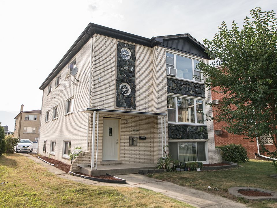 1st image of 11200 S Moraine Dr