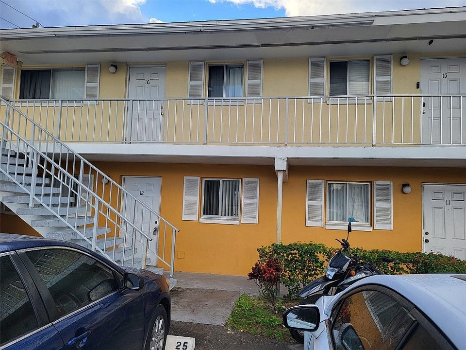 1st image of 1501 Crescent Cir APT B12