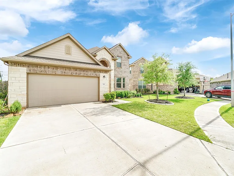 3715 White Gardenia Ln — Photo 2