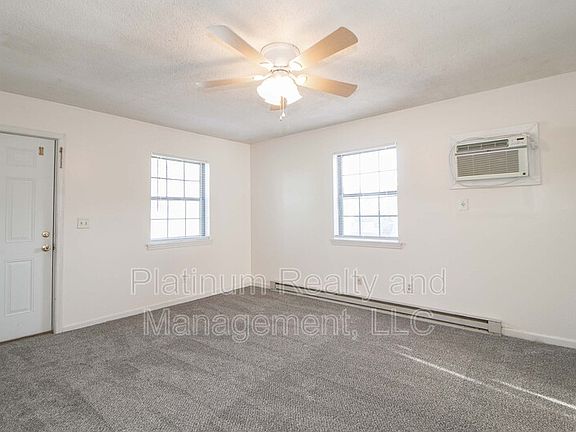 4th image of 404-06 Thompsonville Ln Unit 6