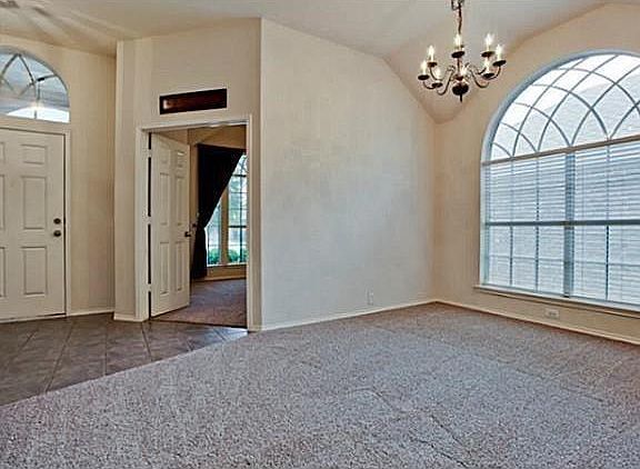 2nd image of 2504 Travis Dr