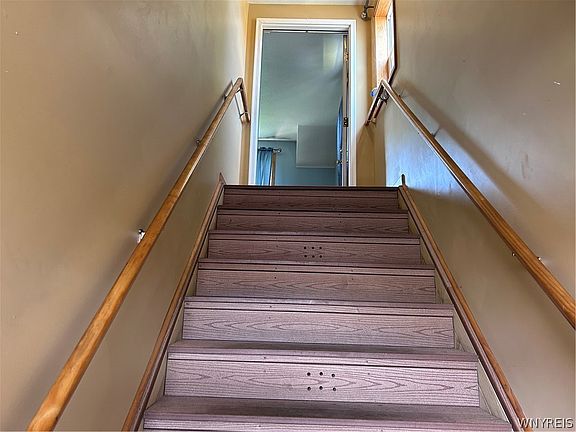 2nd image of 5834 S Transit Rd