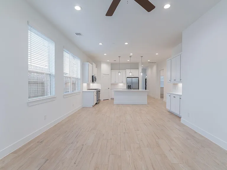 10747 Pine Pink — Photo 19