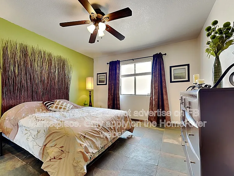 2470 Huntington Dr — Photo 9