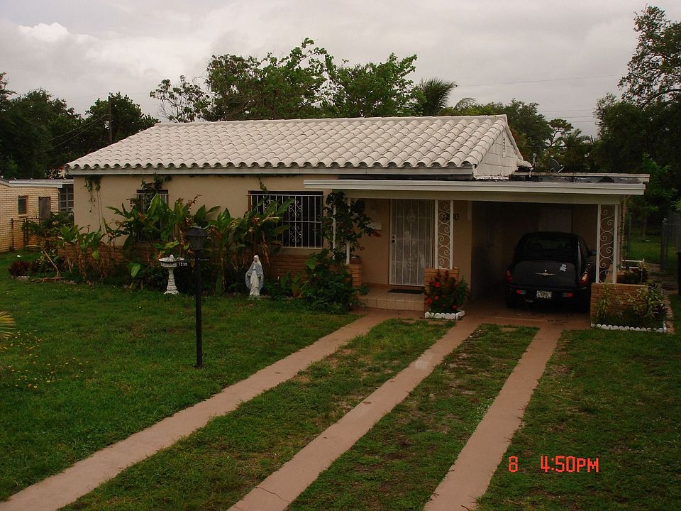 1st image of 1230 NE 134th St