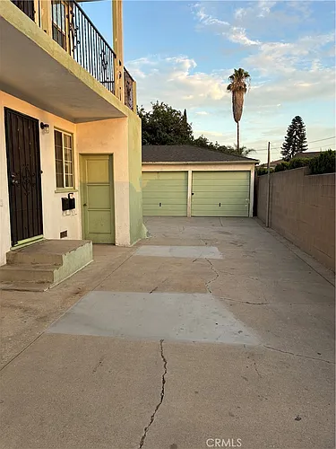 4978 Southern Ave Photo 1