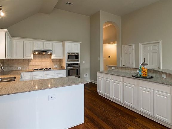 5th image of 4605 Gardenia Way
