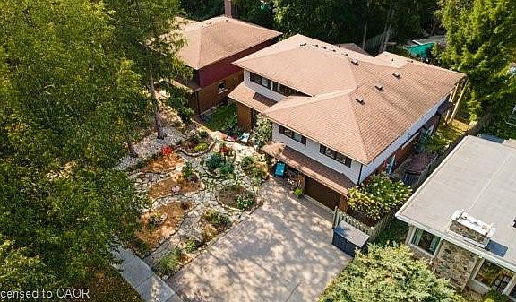 5th image of 69 Longwood Dr