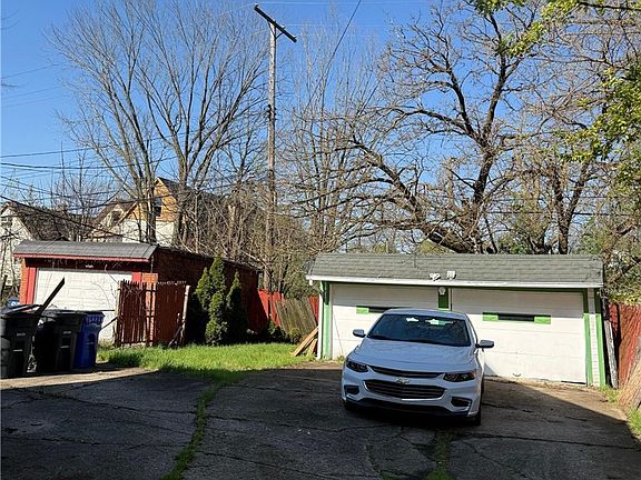 2nd image of 3450 E 121st St