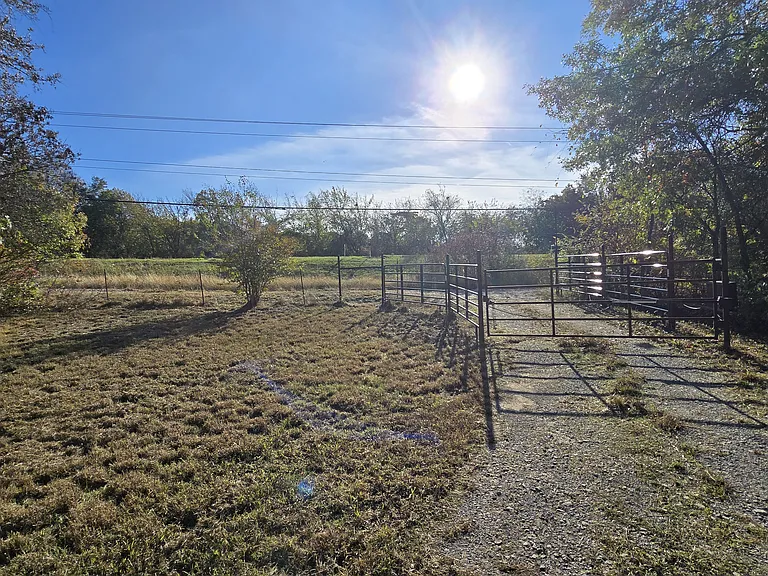 9397 Azle Hwy — Photo 5