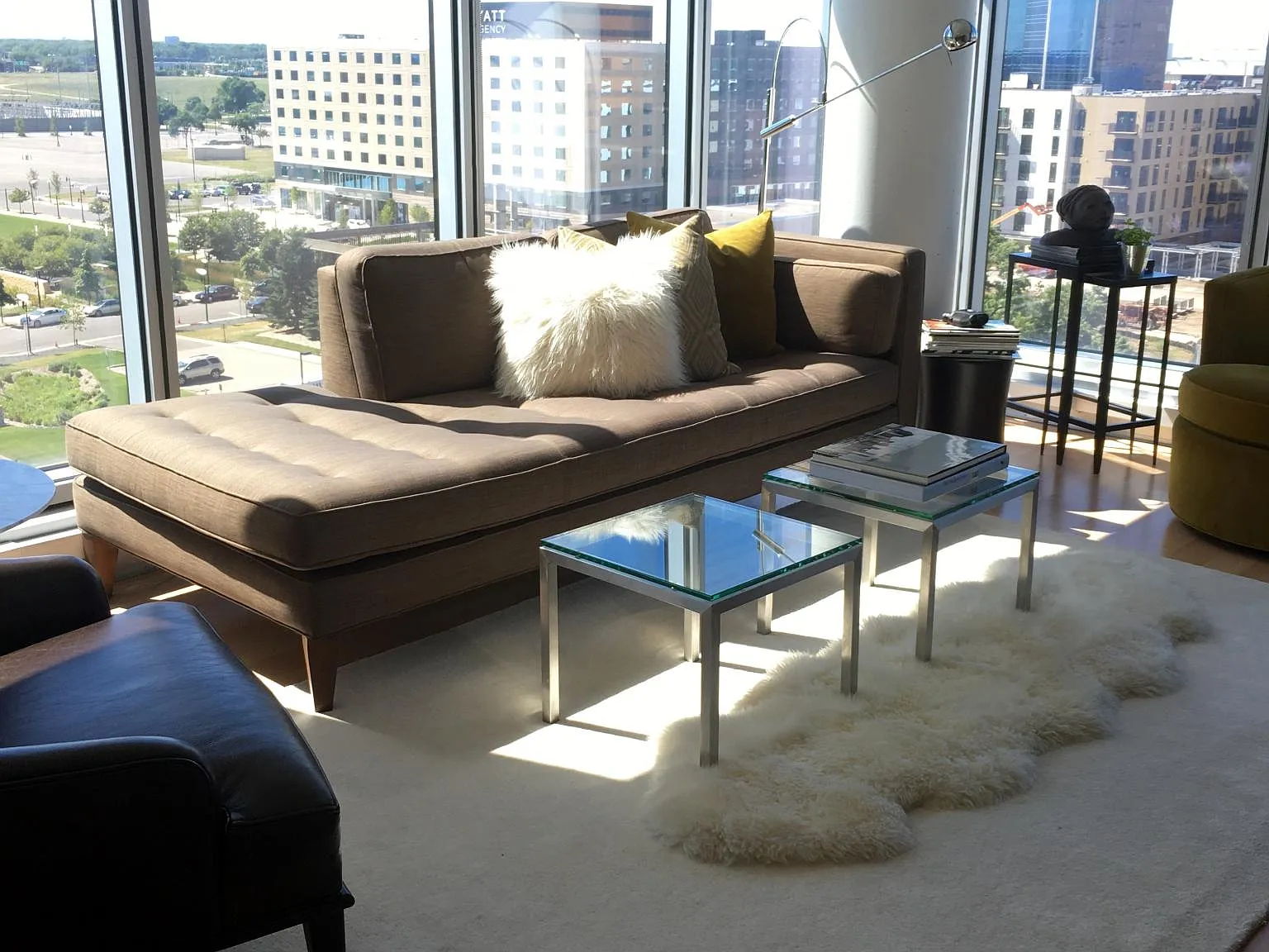 1 bed, 1000 sqft, $1,850 — Photo 3