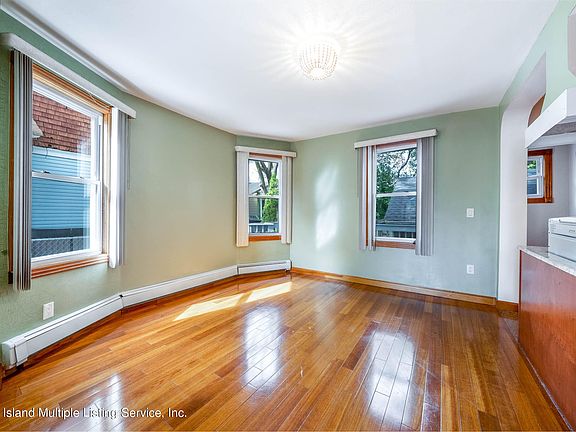 5th image of 93 Palmer Ave