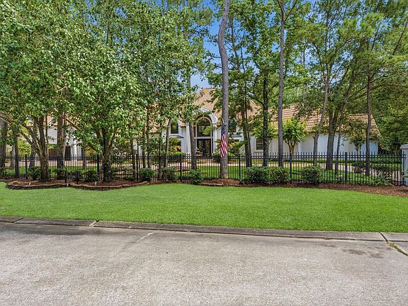 5th image of 63 NW Chancery Pl