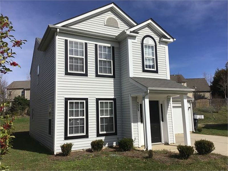 1st image of 9909 Orchard Grass Ct