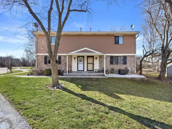 9410 West Maple COURT, West Allis, WI 53214