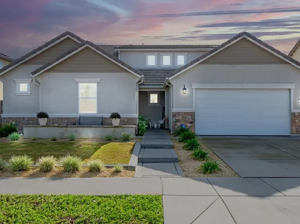 928 Skansen St, Kingsburg, CA 93631