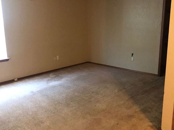 2nd image of 10108 S Klein Ave