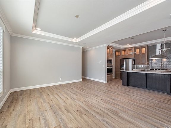 5th image of 161 Sherwood Dr
