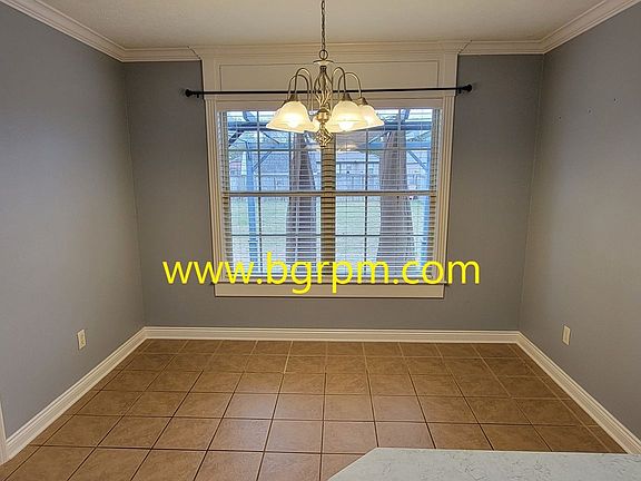 4th image of 2426 Canterbury Ct