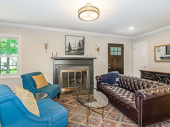 4th image of 2909 W 51st St