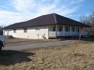 3019 New London Rd, New London, IA 52645