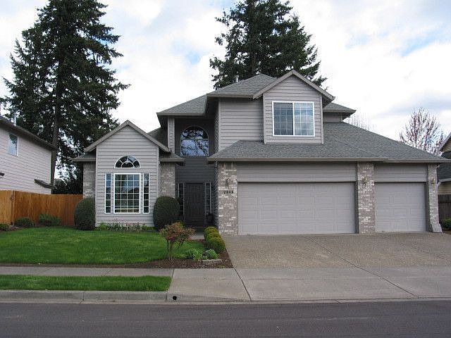 1st image of 2644 NE Anna Ave